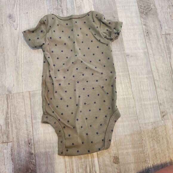 Carters 3 month onesie - Picture 3 of 6